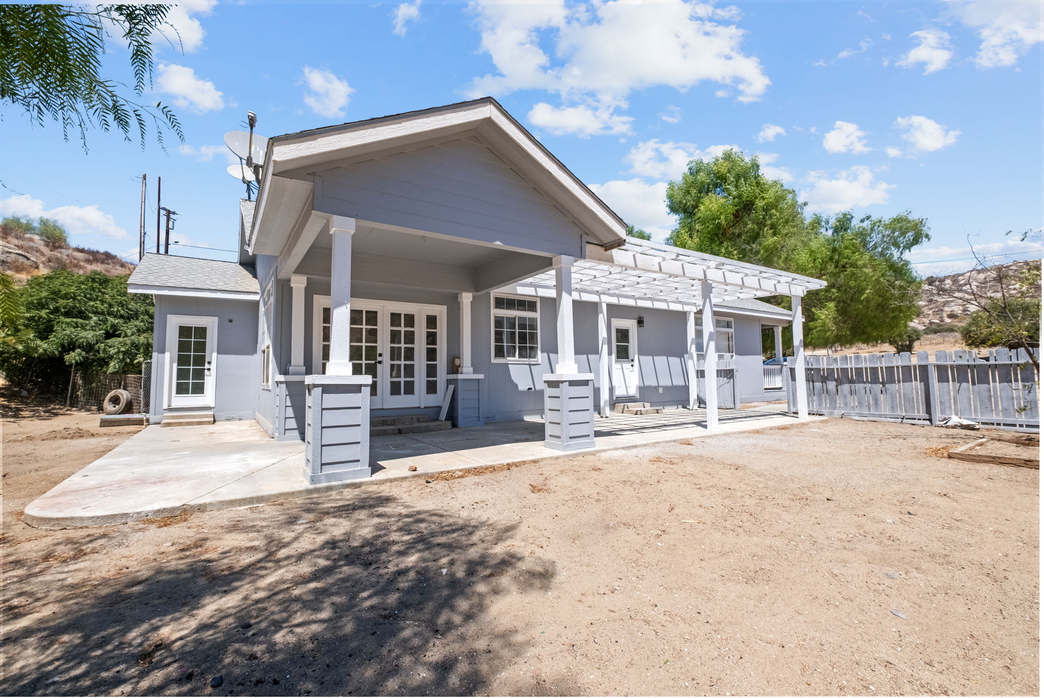 Welcome to 42965 Powerline Rd, Aguanga, CA 92536-9149