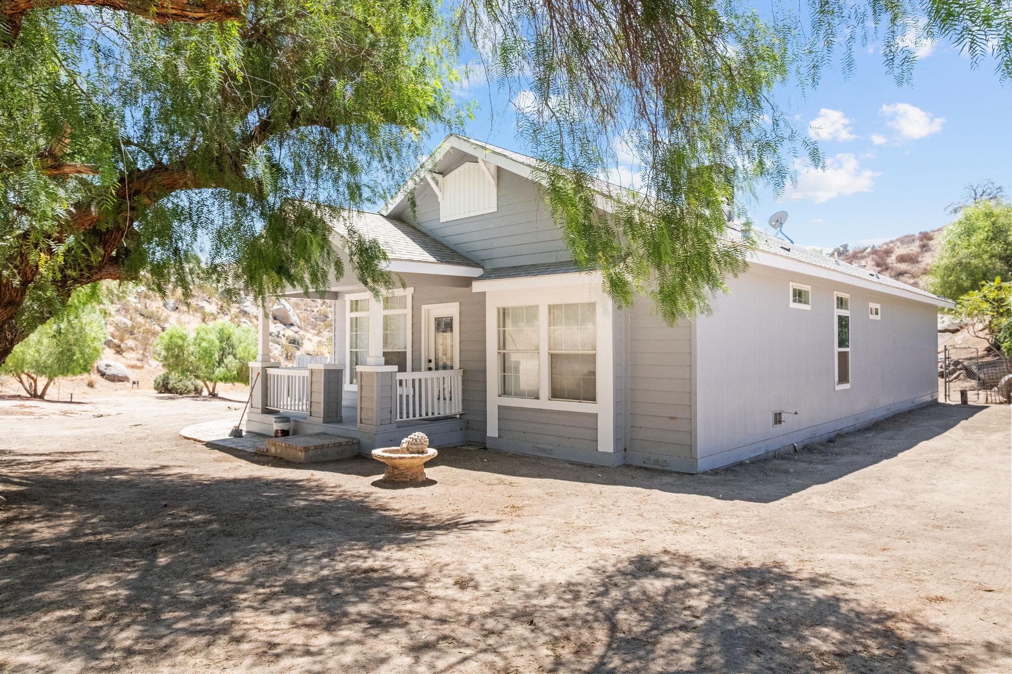 Welcome to 42965 Powerline Rd, Aguanga, CA 92536-9149