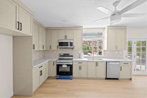 Kitchen with Dining - 42965 Powerline Rd, Aguanga, CA 92536-9149