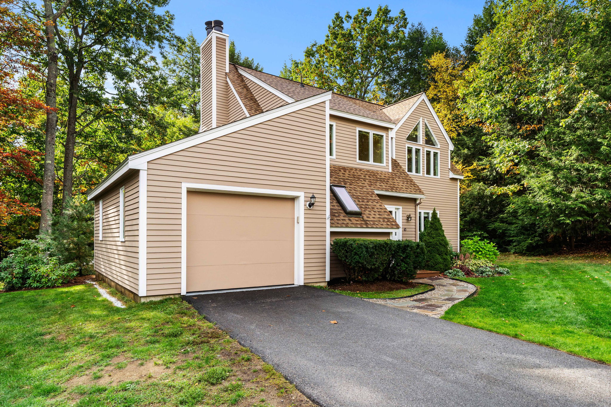 43 Alpine Cir, Laconia, NH 03246, USA Photo 3