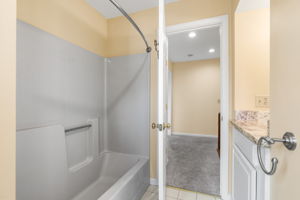 43 Alpine Cir, Laconia, NH 03246, USA Photo 34