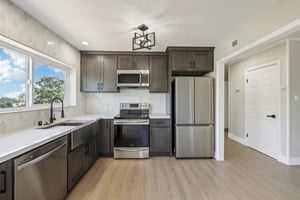 Alta Vista Way-013.jpg