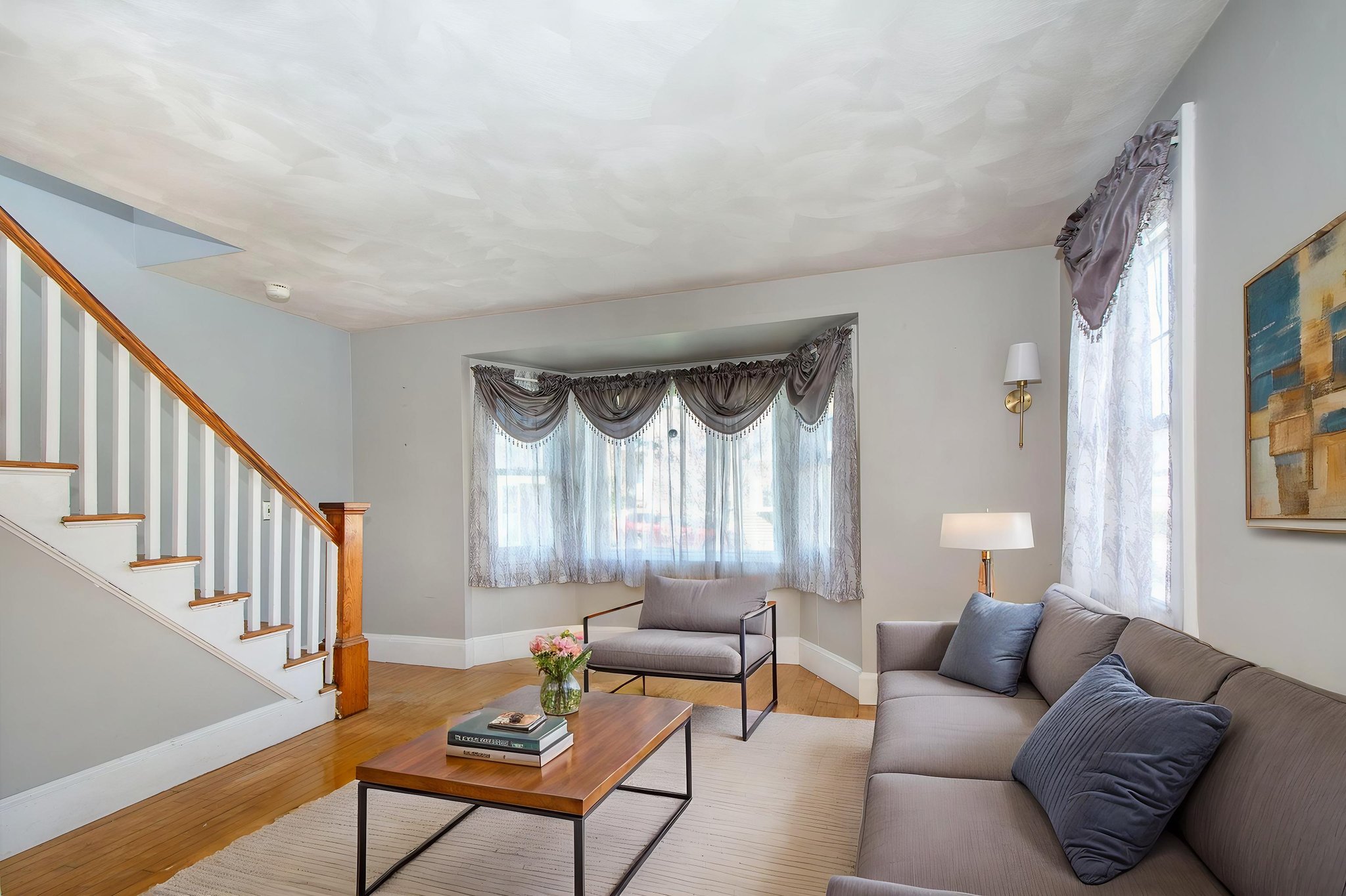 DSC_0197_HR virtually staged.jpeg