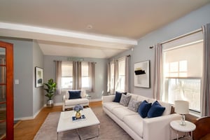 DSC_0165_HR virtually staged.jpeg