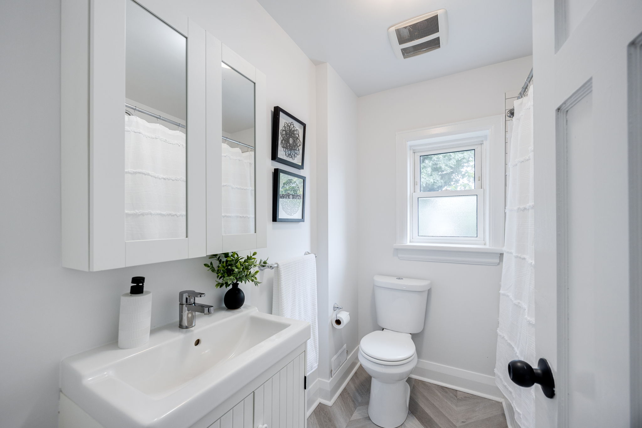 Toronto property showcase — delivered property photograph 21