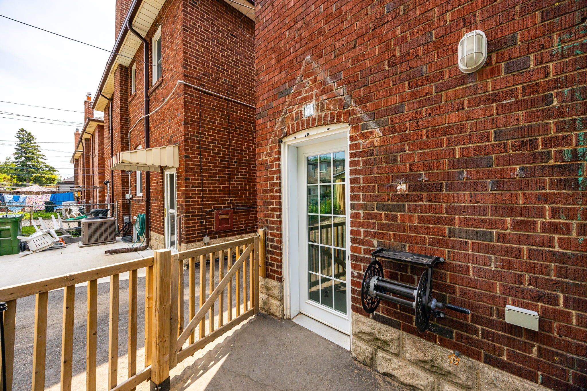 Toronto property showcase — delivered property photograph 39