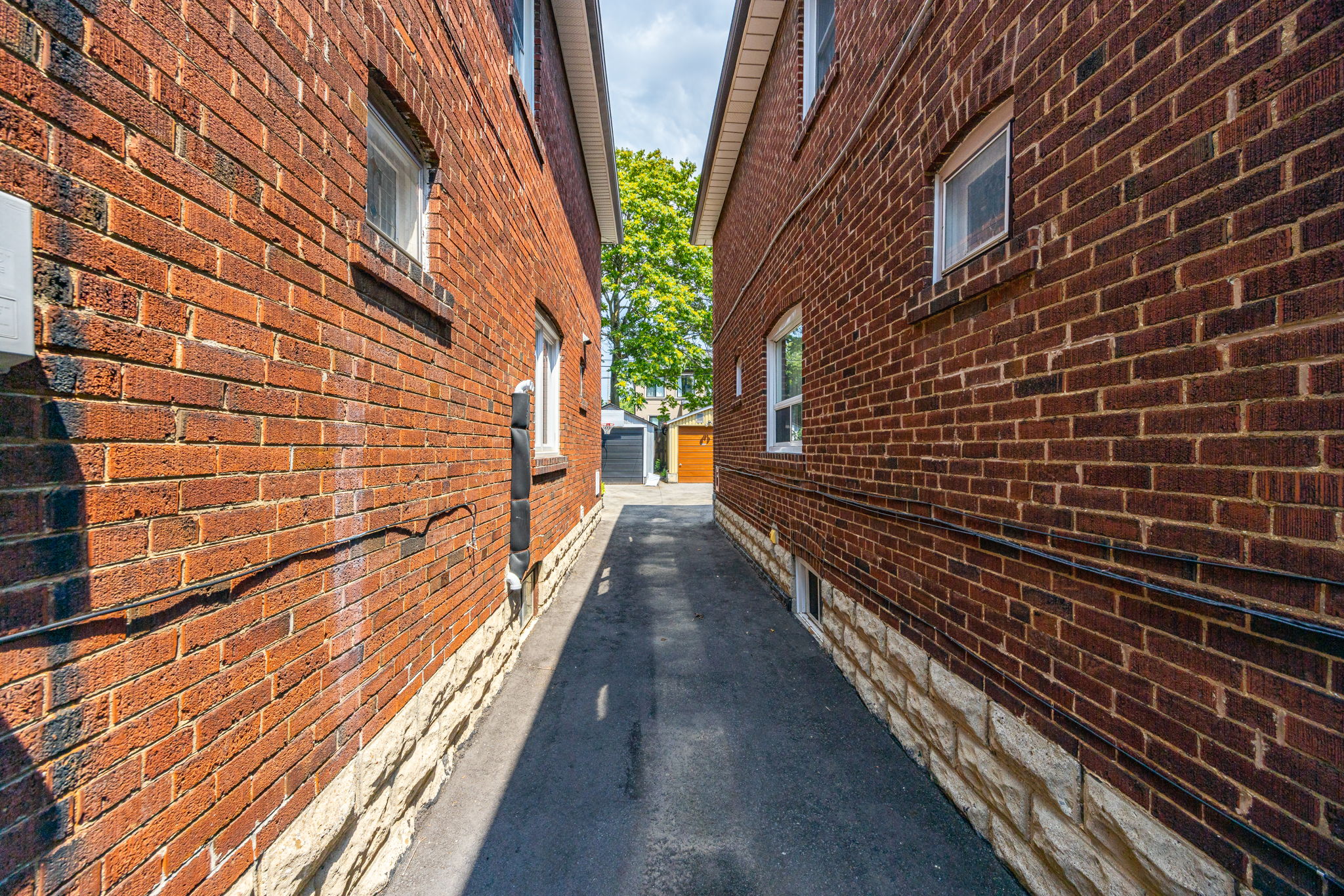 Toronto property showcase — delivered property photograph 42