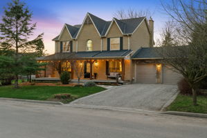  Photo 0