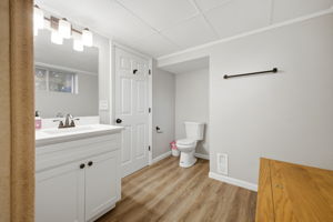  Photo 46
