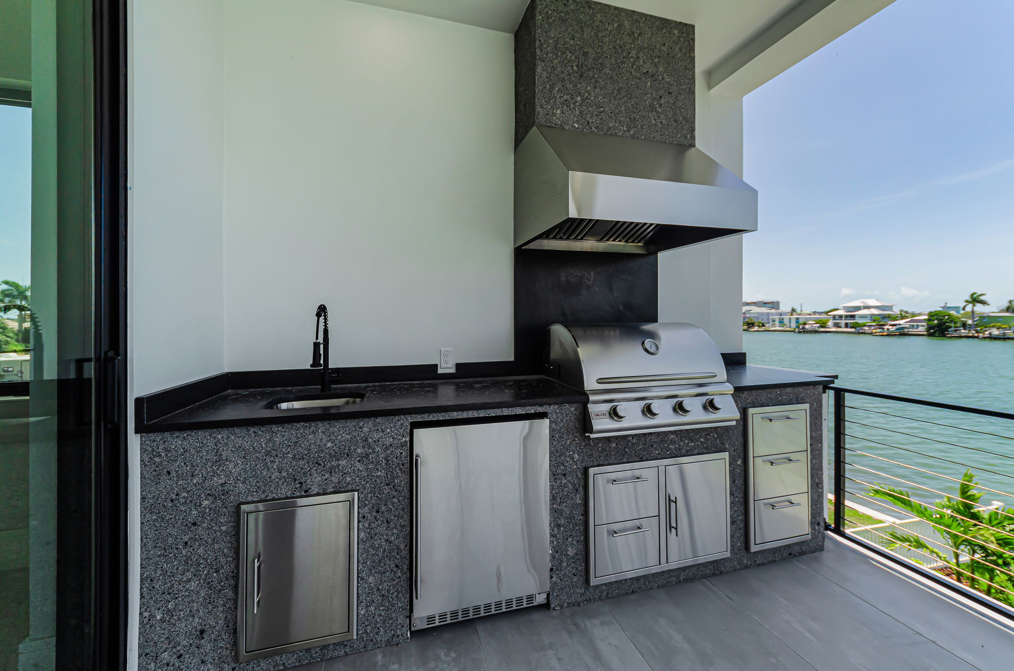 Dining Room-Kitchen Balcony3