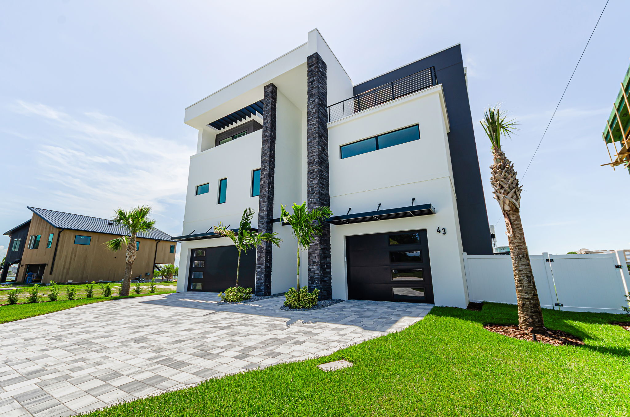 Front Exterior3