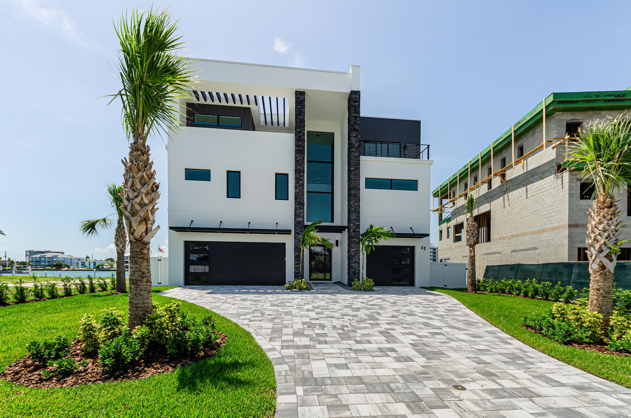 Front Exterior6