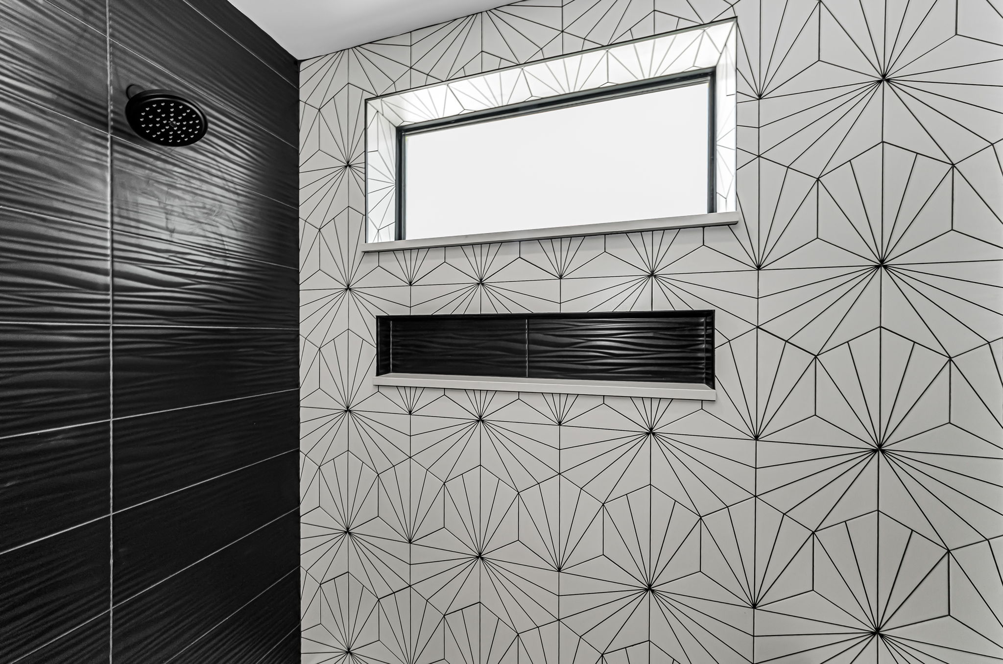 Main Level Guest Bathroom2b