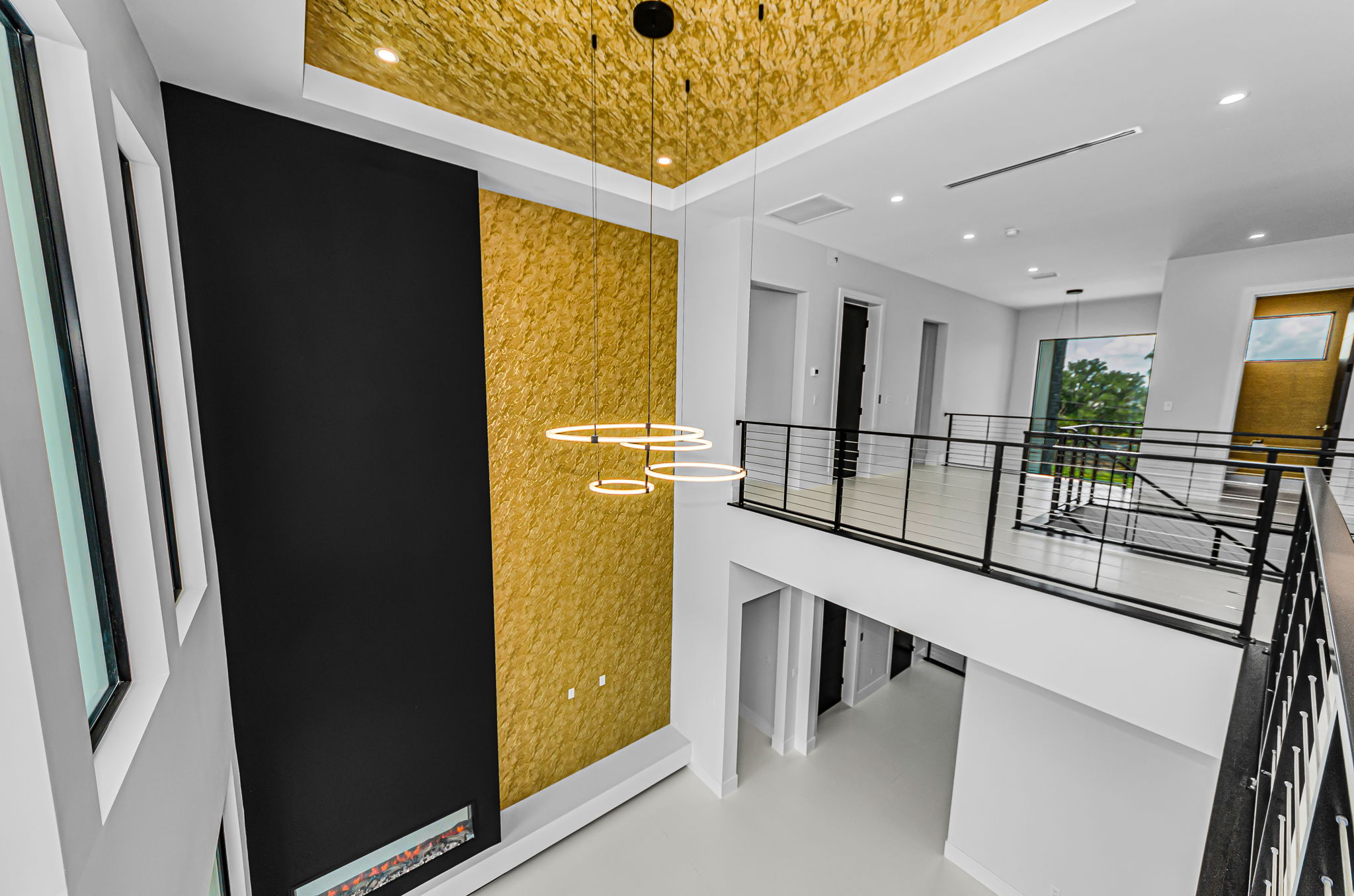 Upper Level Landing View3