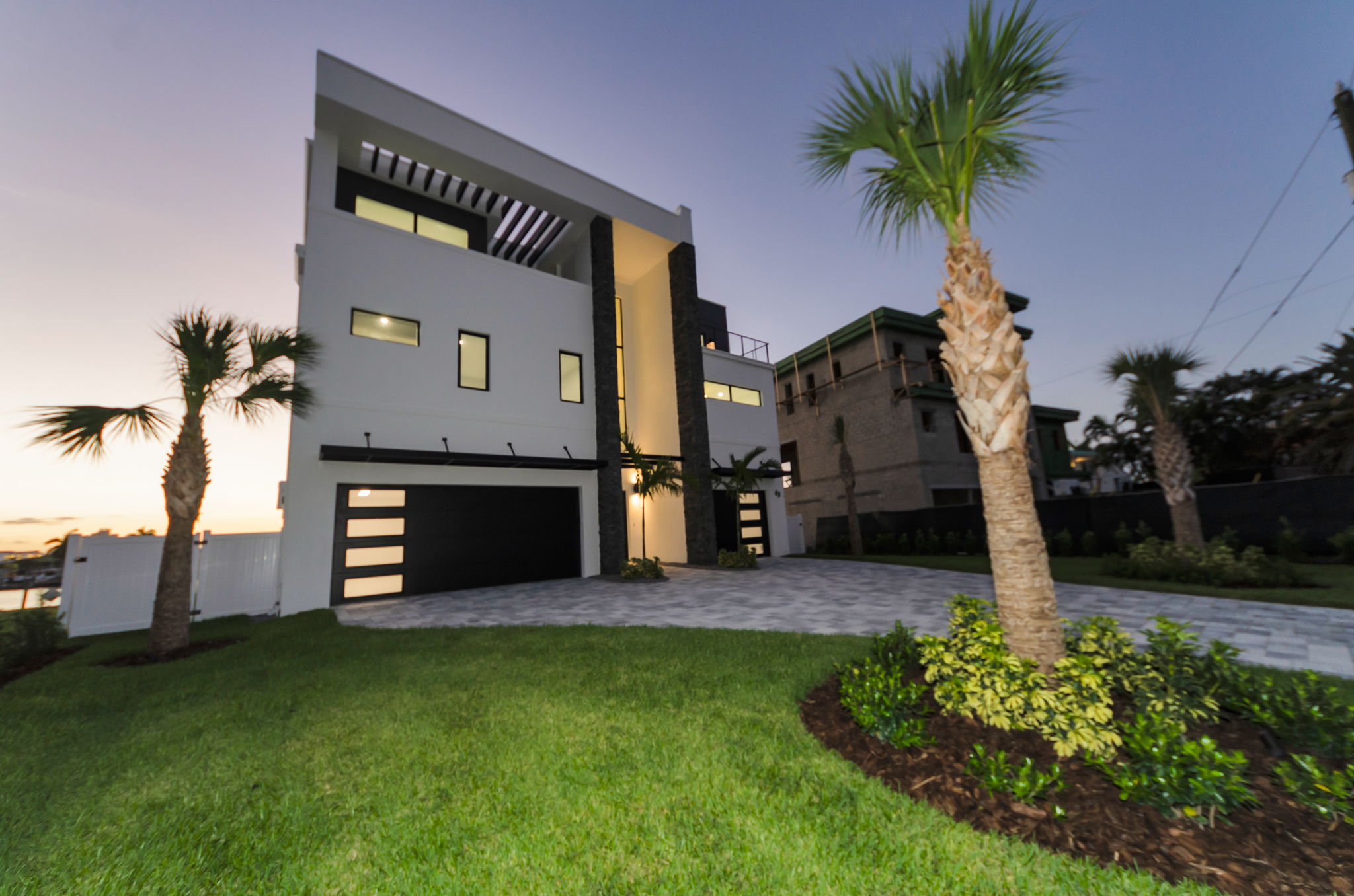 Front Exterior26
