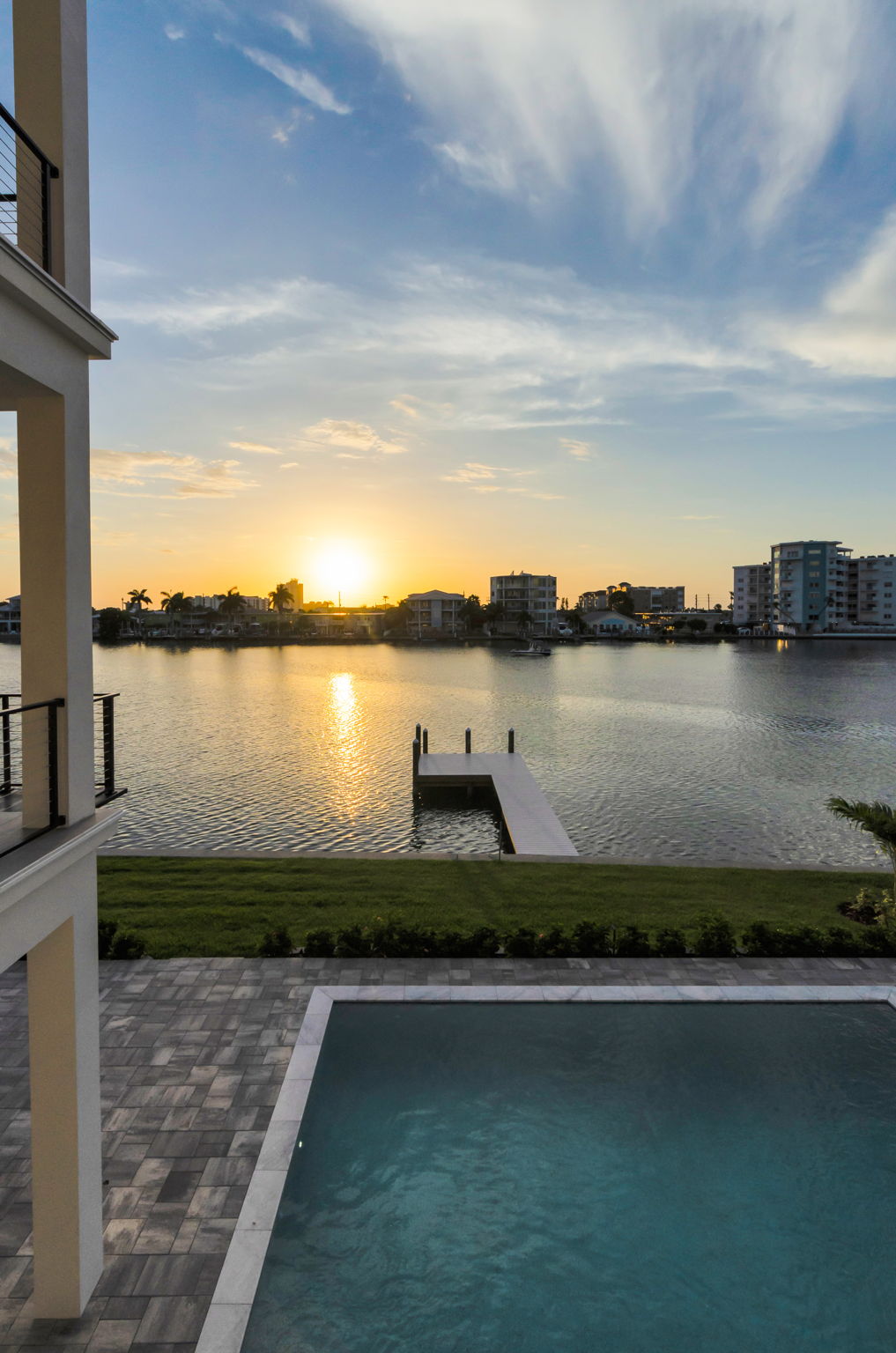 Living Room Balcony2223 Vuew