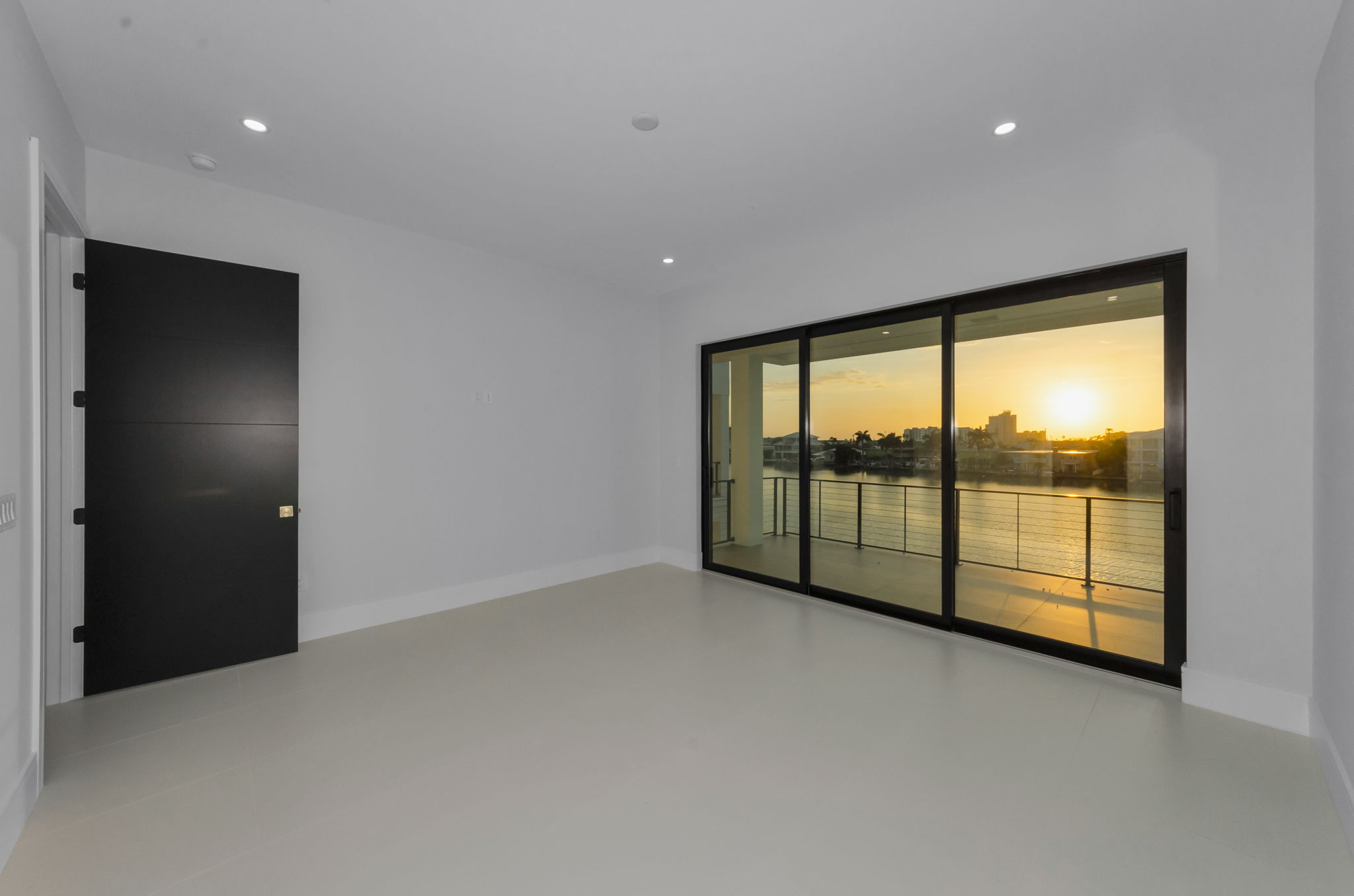 Upper Level Bedroom1h