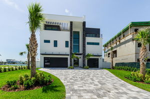 Front Exterior6