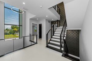 Main Level Landing2