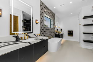 Main Level Primary Bathroom1a