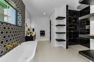 Main Level Primary Bathroom1b