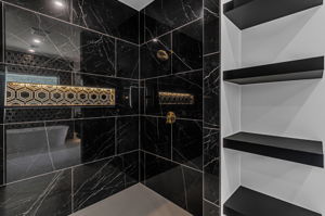 Main Level Primary Bathroom1d