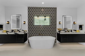 Main Level Primary Bathroom1g