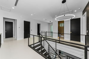 Upper Level Landing3