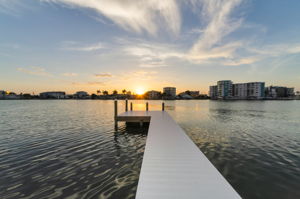 Dock30