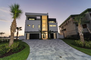 Front Exterior22