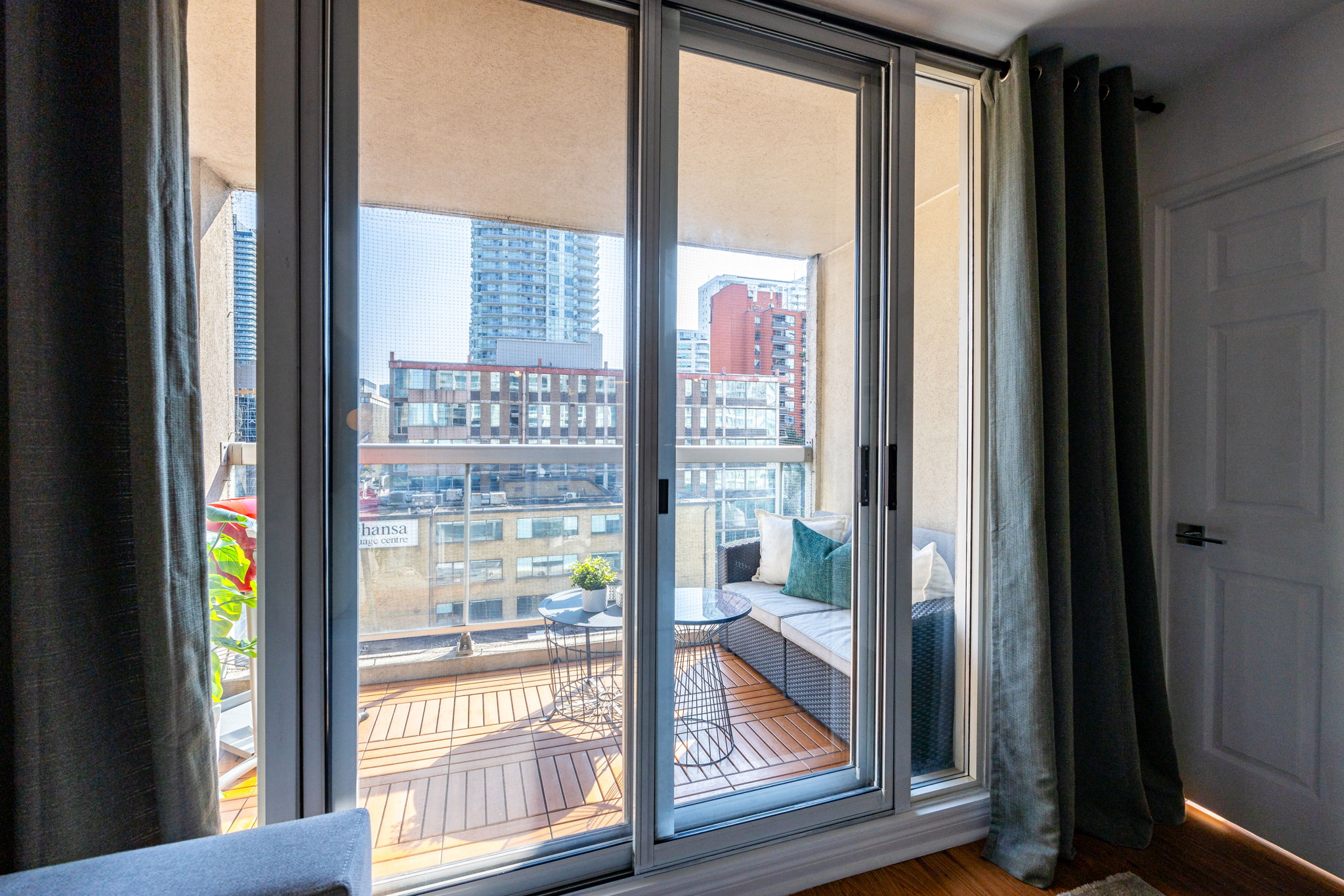 Toronto property showcase — delivered property photograph 22