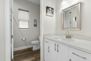  Photo 40
