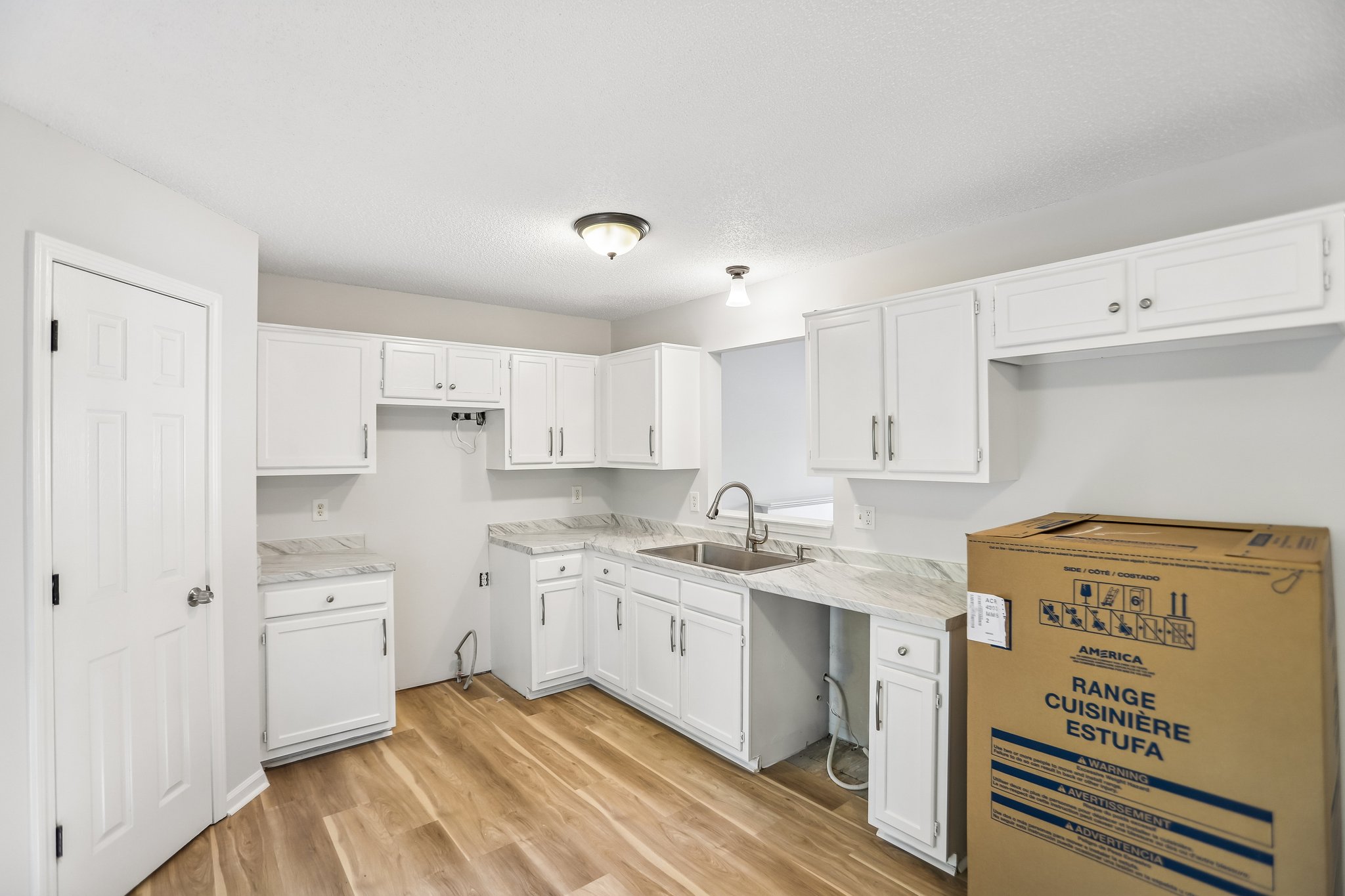 Gina Ct-S2404-011.jpg