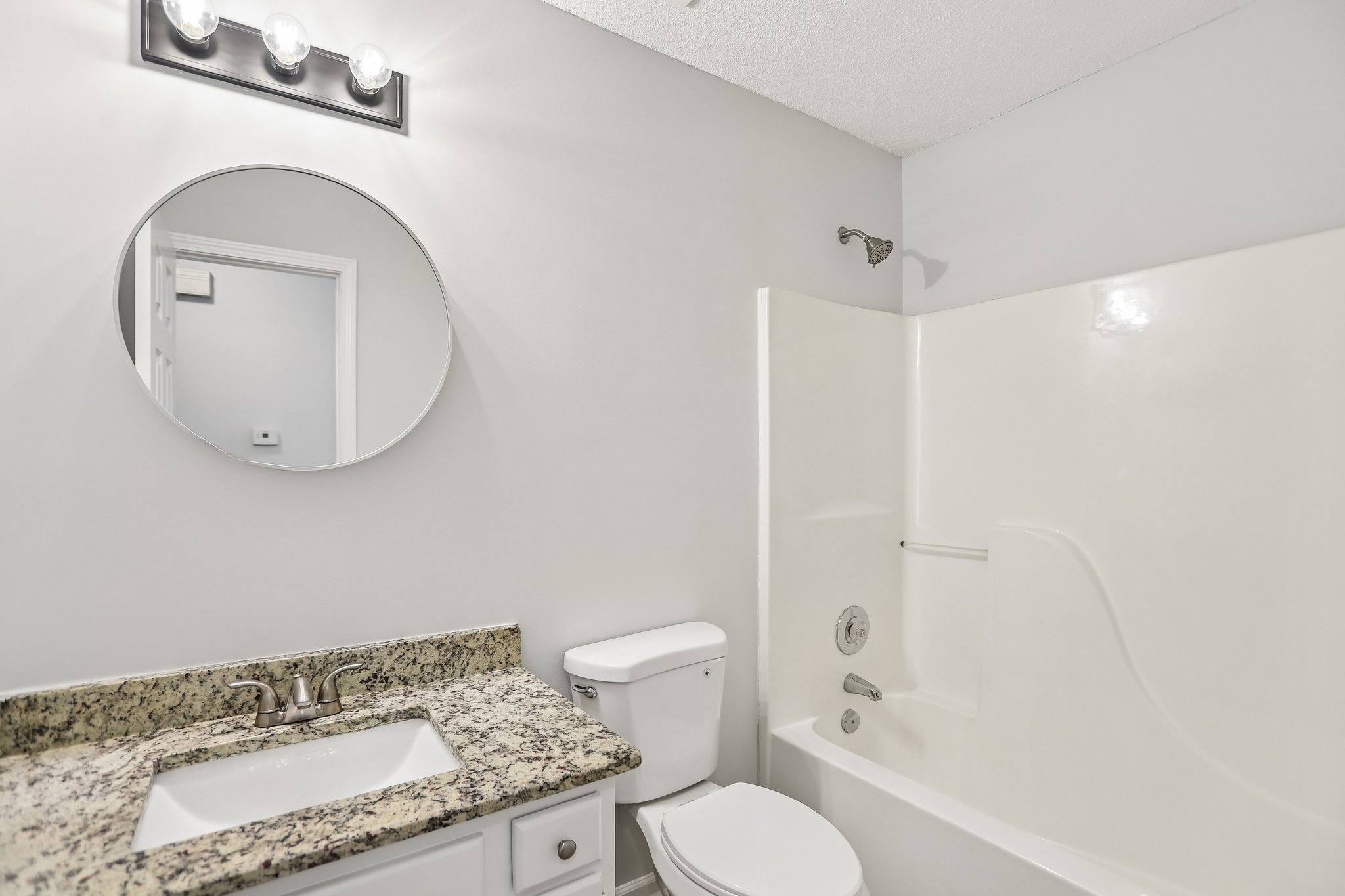 Gina Ct-S2404-019.jpg