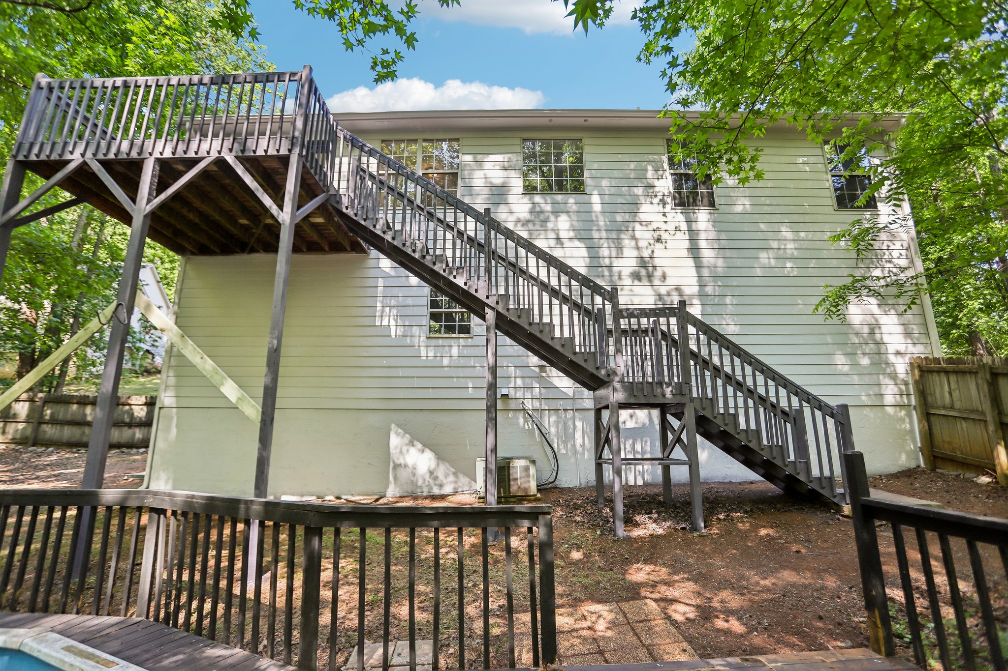 Gina Ct-S2404-038.jpg