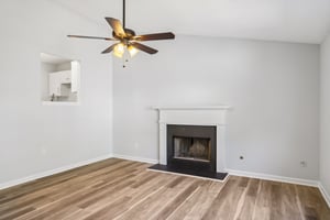 Gina Ct-S2404-007.jpg