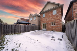 43 Israel Zilber Dr, Maple, ON L6A 0H1, Canada Photo 53