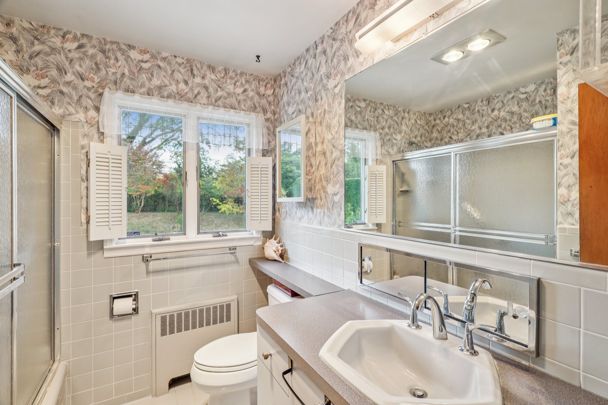 Landing Rd-S0810-027.jpg