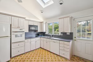 Landing Rd-S0810-014.jpg