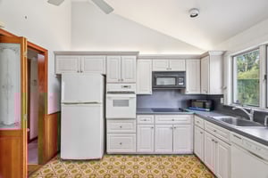Landing Rd-S0810-018.jpg