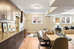  Photo 48