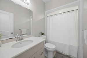  Photo 23