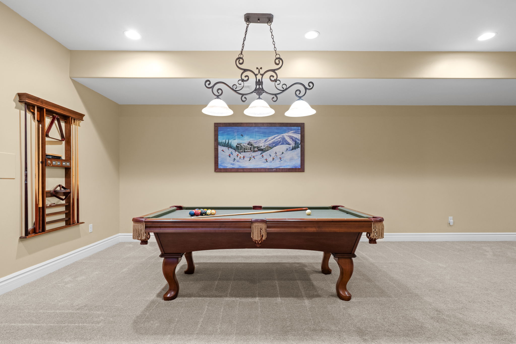 Lower level versatile multi-purpose space