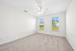 Samantha Court St-S1310-014.jpg