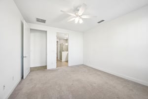 Samantha Court St-S1310-016.jpg