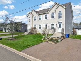  Photo 0