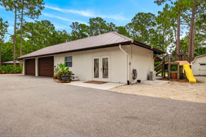 Detached Multi-car garage