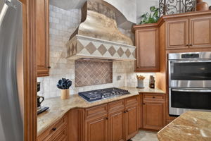 Kitchen 3 of 4