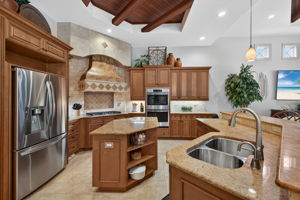 Kitchen 1 of 4