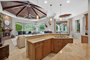 Kitchen 4 of 4